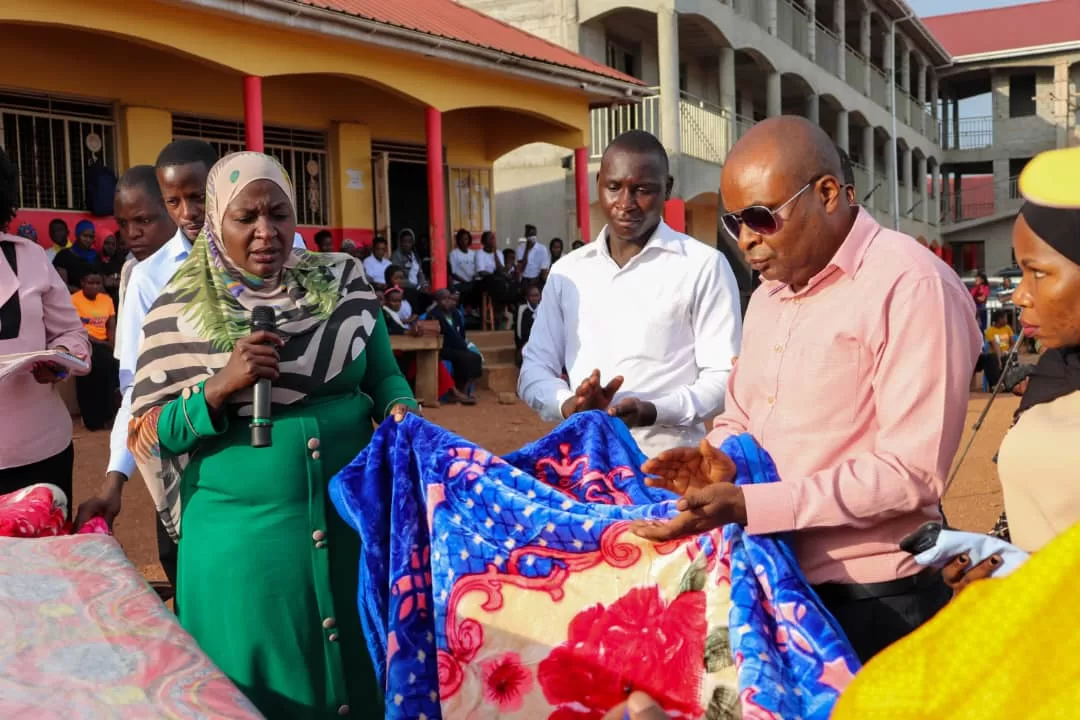 Hadijah Namyalo Uzeiye has today donated 50 mattresses and 100 blankets to Excel Vocational Institute, Luwero District