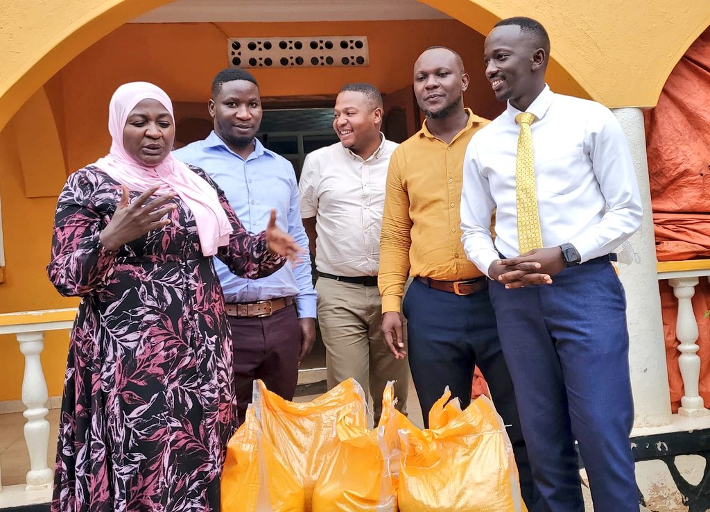 Ngabo Timothy Donates Rice to Support Muslims During Ramadan