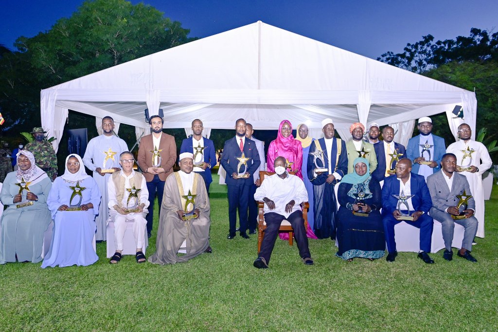 President Museveni Hosts Muslim Leaders for Iftar