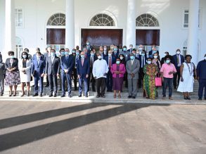 President Hosts Italian Business Persons