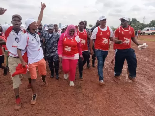 Hajjat Namyalo Hadijah Uzeiye bringing the vibe to the Bazzukulu who participated in Kabaka birthday run 2024